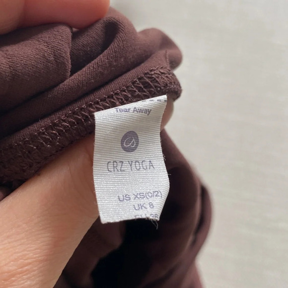 CRZ Yoga Butterluxe 3 3/4” Shorts Taupe Brown Size XS - Picture 5 of 6